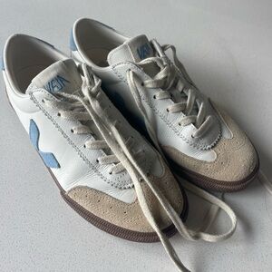 Veja sneakers